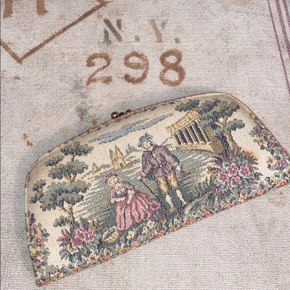 Baronet Handbags - Vintage Baronet tapestry clutch wallet